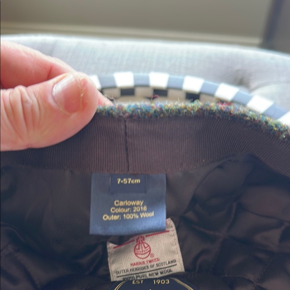 Harris Tweed Newsboy Cap - Picture 6 of 6